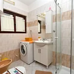 Nevina 1230 Appartement