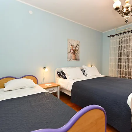 Appartement Nevina 1230 Pula