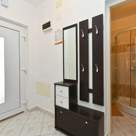 Apartment Nevina 1230