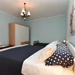 Nevina 1230 * Pula